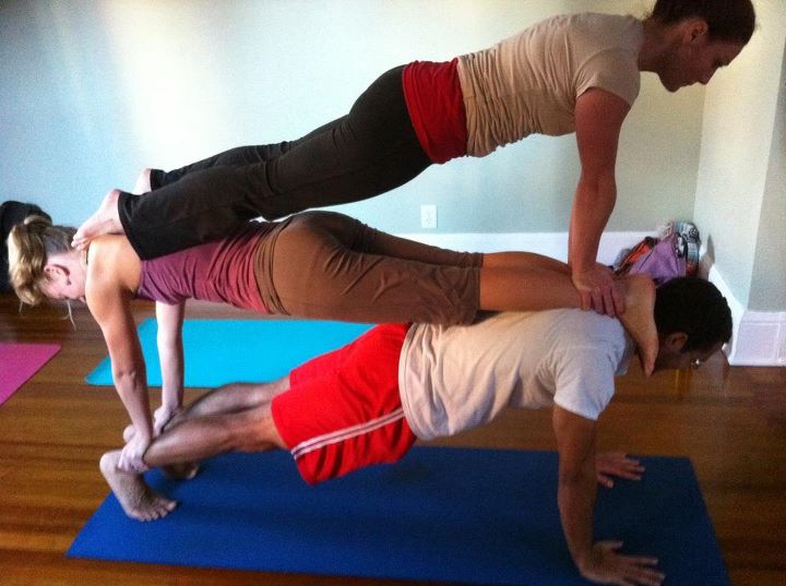 Yoga House Tandem three person plank